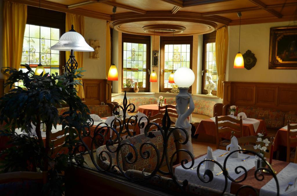 Royal Hotel